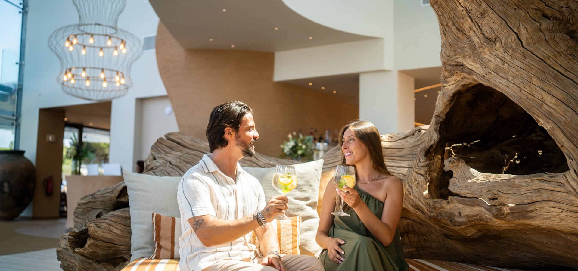 Castelo Suites Hotel