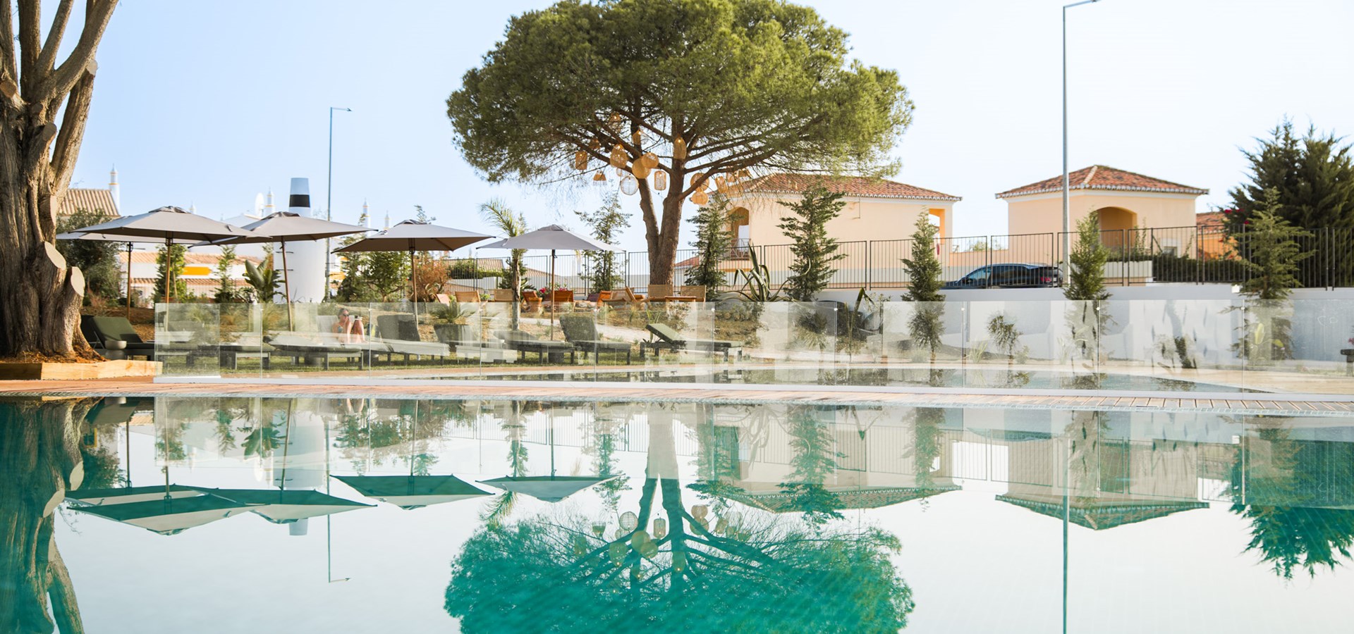 Castelo Suites Hotel